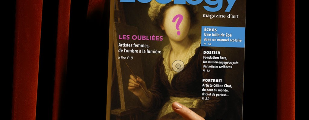 Couverture du magazine d’art Zoélogy n°5 tenue par une main devant un rideau de théâtre rouge. Ce numéro met en avant les artistes femmes oubliées, la Fondation FORE de Didier Delpech et le portrait de l’artiste Céline Chat.