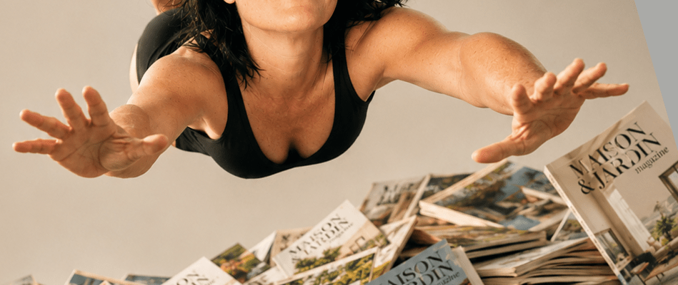 Zoé plongeans dans Maison et Jardin magazine. Article tres interessant pour l'artiste peintre